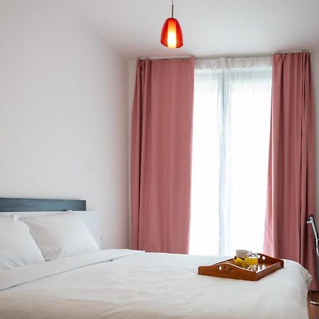 Sunny 1Bdr Apartment Near Center صوفيا المظهر الخارجي الصورة